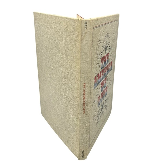 RARE 1971 FIRST EDITION – THE AMERICA WE LOVE BOOK LARAINE DAY - Picture 5 of 8